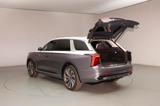 स्टॉक में Hongqi E-Hs9 नई या प्रयुक्त चीनी नई इलेक्ट्रिक कार के साथ 4WD मोटर 6 सीटों 690km Hongqi E-Hs9 3