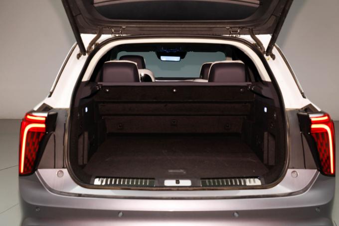 स्टॉक में Hongqi E-Hs9 नई या प्रयुक्त चीनी नई इलेक्ट्रिक कार के साथ 4WD मोटर 6 सीटों 690km Hongqi E-Hs9 4