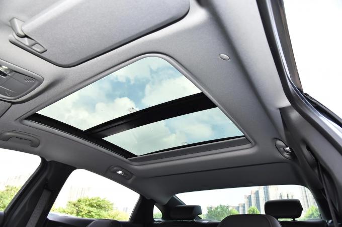 थोक Chevrolet Malibu Xl 2023 1.5T 2.0T 9AT 2wd सस्ती पेट्रोल सेडान कार बेस्ट पेट्रोल कार Chevrolet नई कारें 3