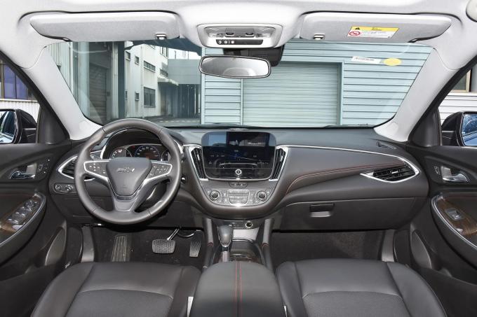 थोक Chevrolet Malibu Xl 2023 1.5T 2.0T 9AT 2wd सस्ती पेट्रोल सेडान कार बेस्ट पेट्रोल कार Chevrolet नई कारें 5