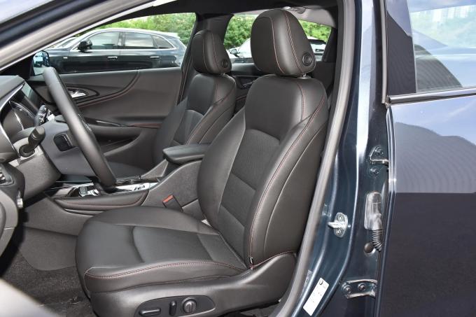 थोक Chevrolet Malibu Xl 2023 1.5T 2.0T 9AT 2wd सस्ती पेट्रोल सेडान कार बेस्ट पेट्रोल कार Chevrolet नई कारें 8