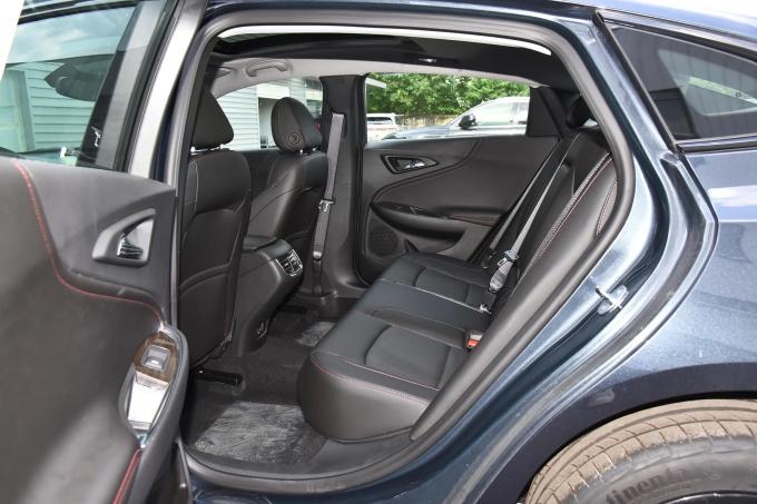 थोक Chevrolet Malibu Xl 2023 1.5T 2.0T 9AT 2wd सस्ती पेट्रोल सेडान कार बेस्ट पेट्रोल कार Chevrolet नई कारें 9